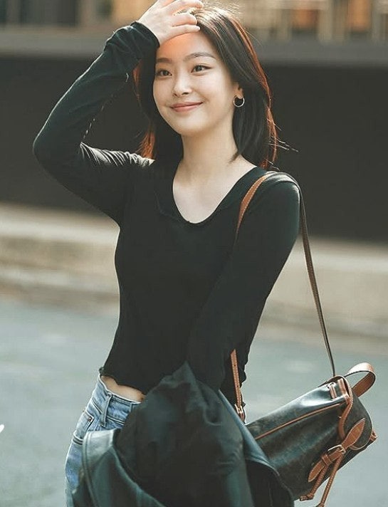 2_562Ud018svc1453xpzatqzhw_413zjm.jpg