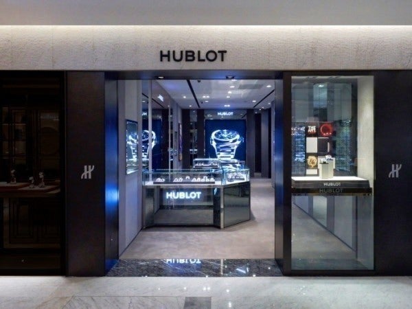 i_17hUd018svcbbp6y8stooi3_413zjm.jpg