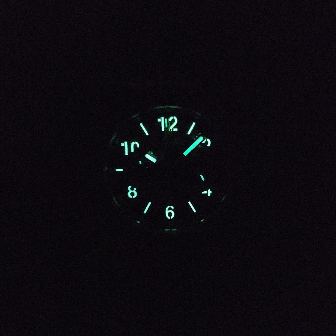 i_37hUd018svcakzs34oz6vwu_413zjm.jpg