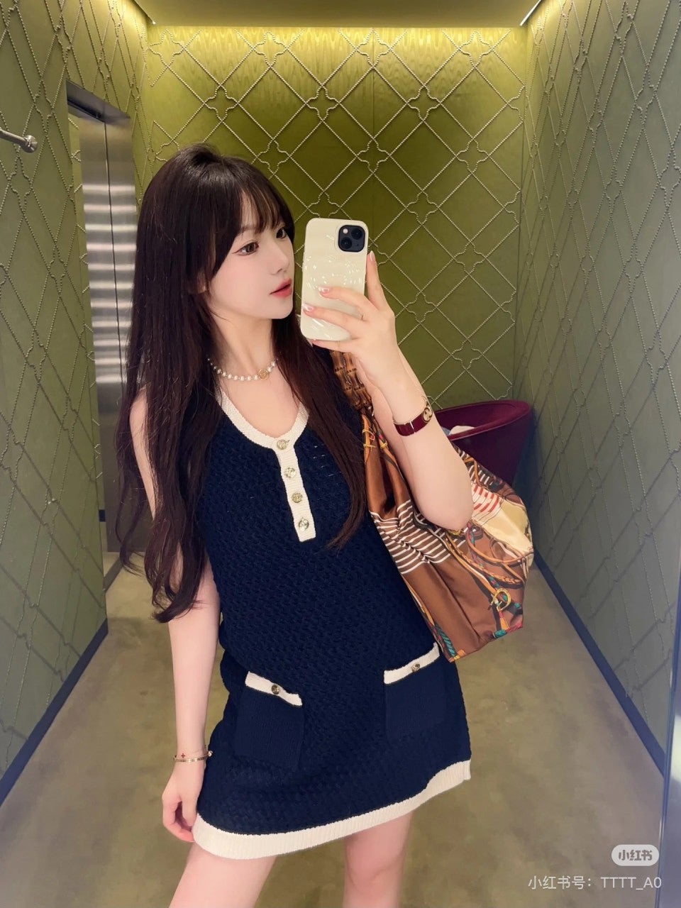 c_a8hUd018svc1e08ddf5dc9qk_1mx42.jpg?type=e1920_std