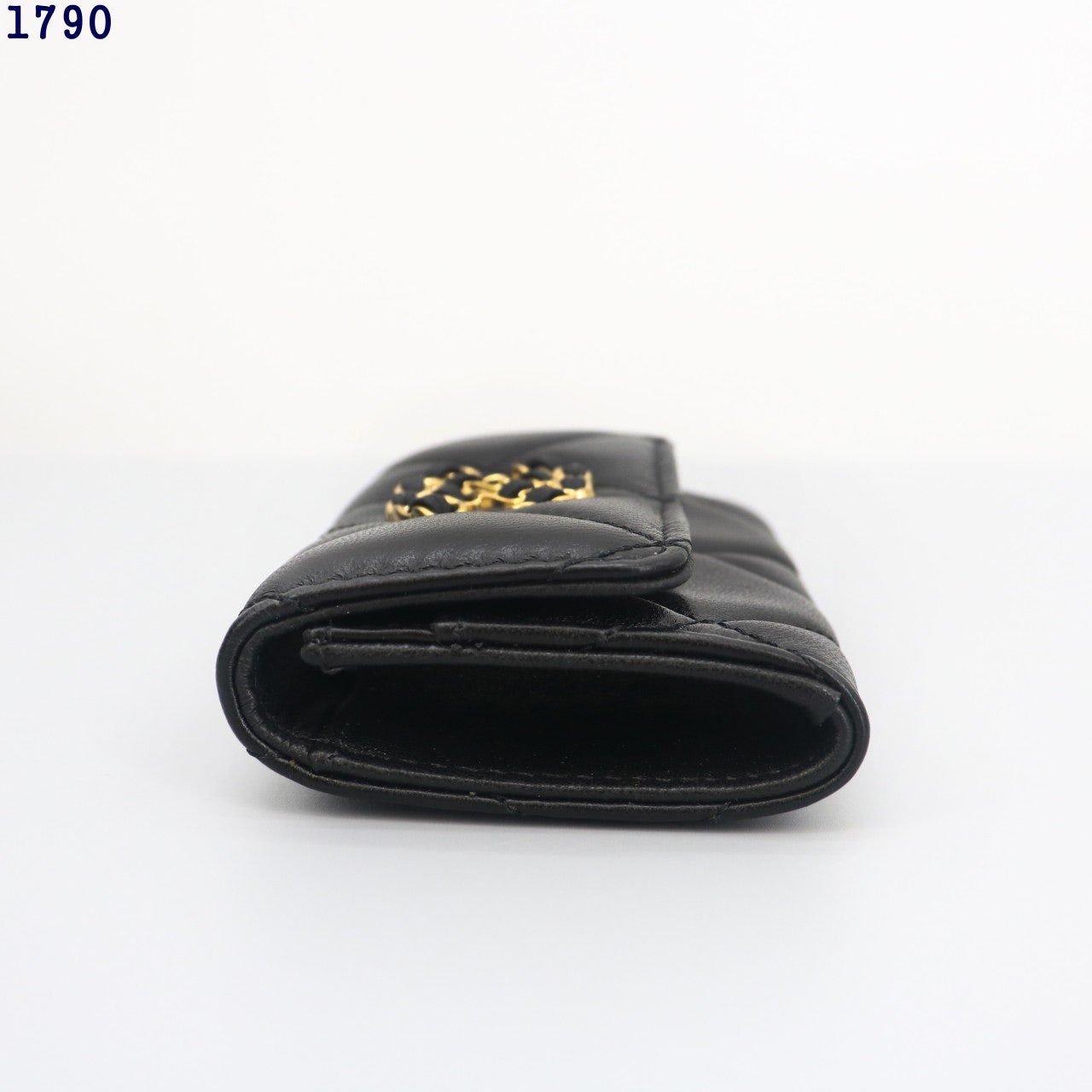 3_7hjUd018svc1xxm85h9qk3xz_c581oa.jpg