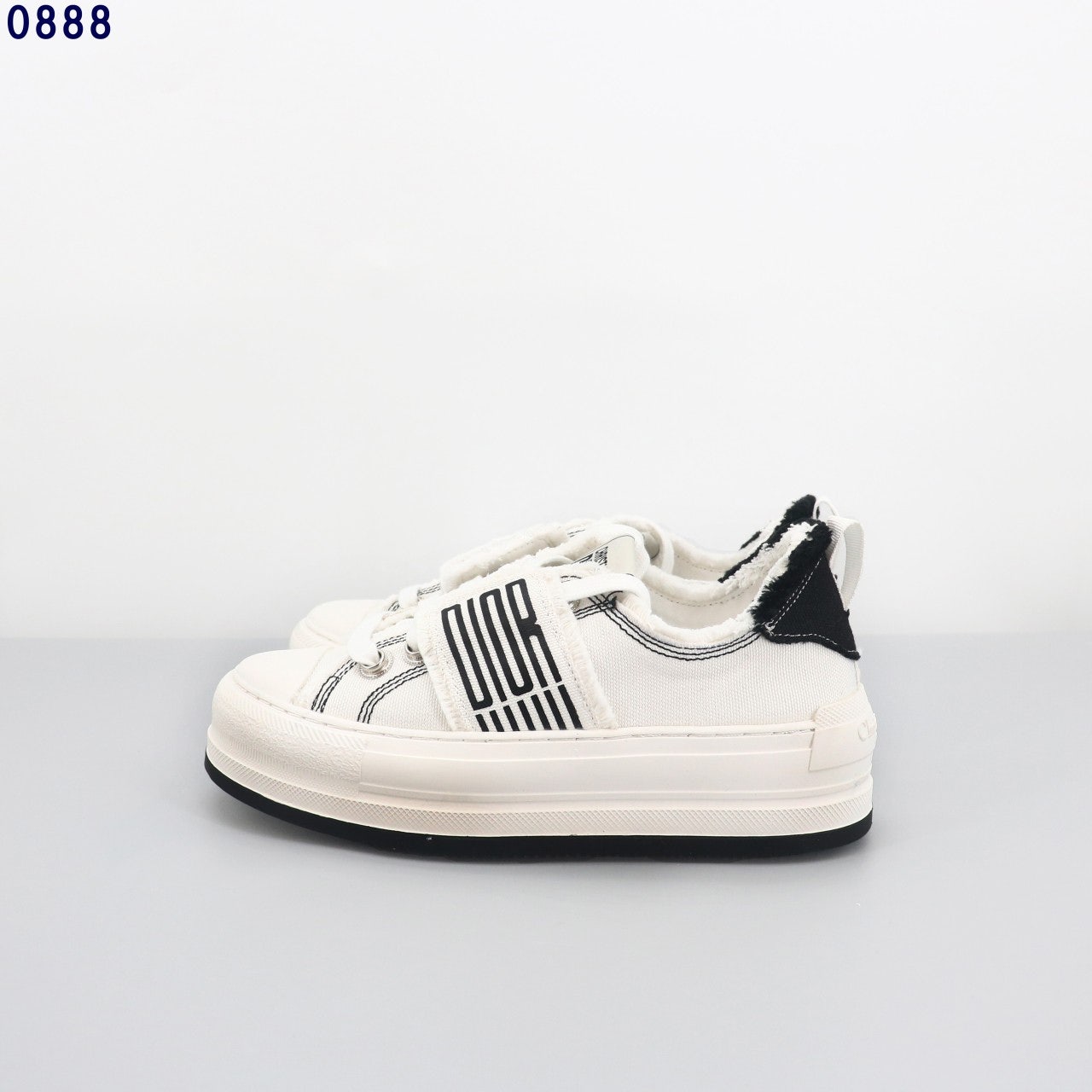 a_844Ud018svc1dgj2cj15qcj6_c581oa.jpg