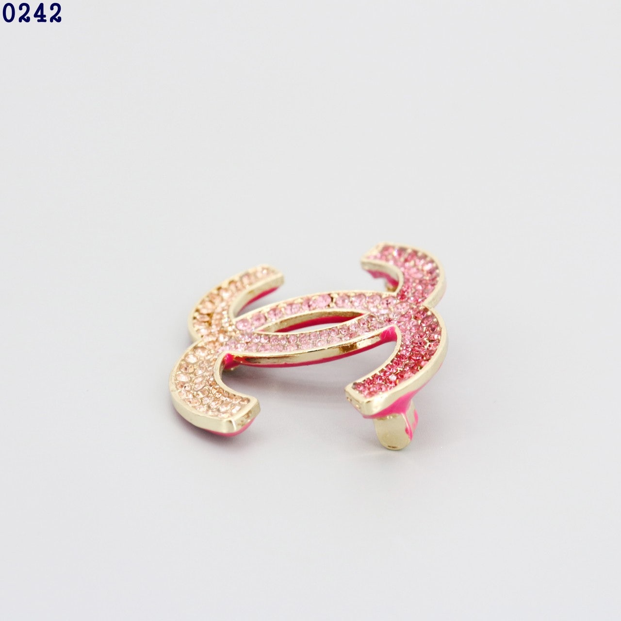 1_ai4Ud018svc34s8ts10xsxs_tjp7jl.jpg