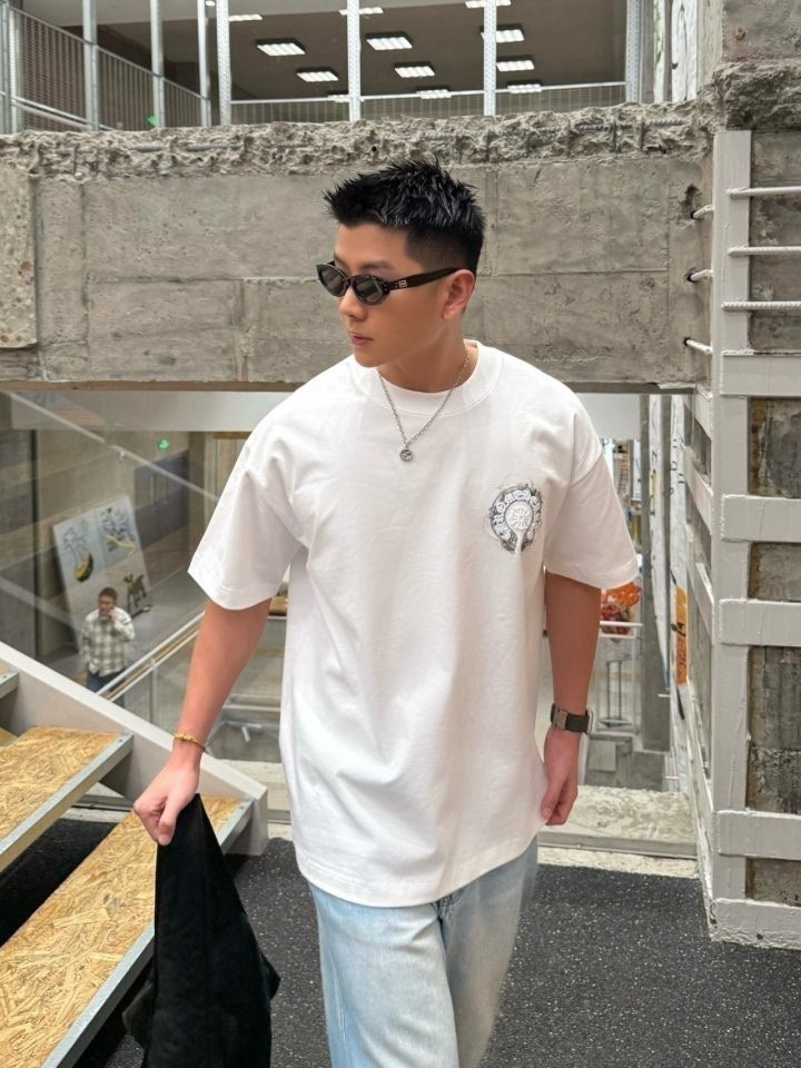 7_ie6Ud018svc17lk0kng1y9vi_4144s3.jpg