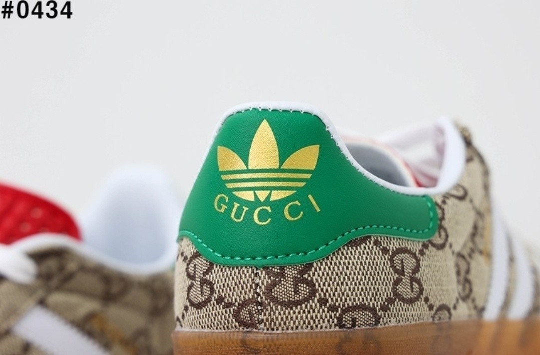 j_6icUd018svcioaazztwe5y0_413zjm.jpg