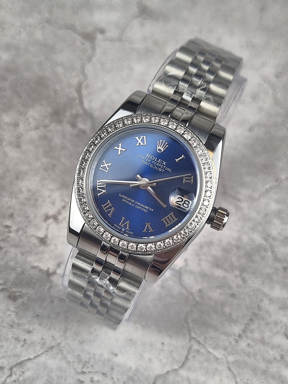 a_ec2Ud018svcr4zi16fqkmgz_2cphtw.jpg a_ec2Ud018svcr4zi16fqkmgz_2cphtw.jpg