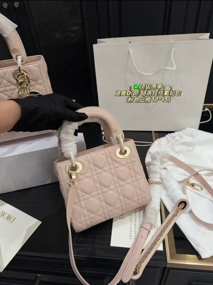 3_780Ud018svc1d7outizfmieg_413zjm.jpg
