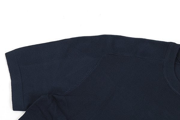 a_2a5Ud018svcxl7tz5816bb3_4144s3.jpg