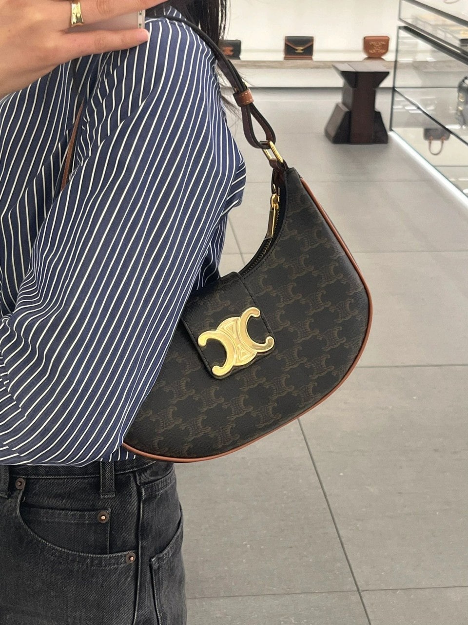 aa.jpg