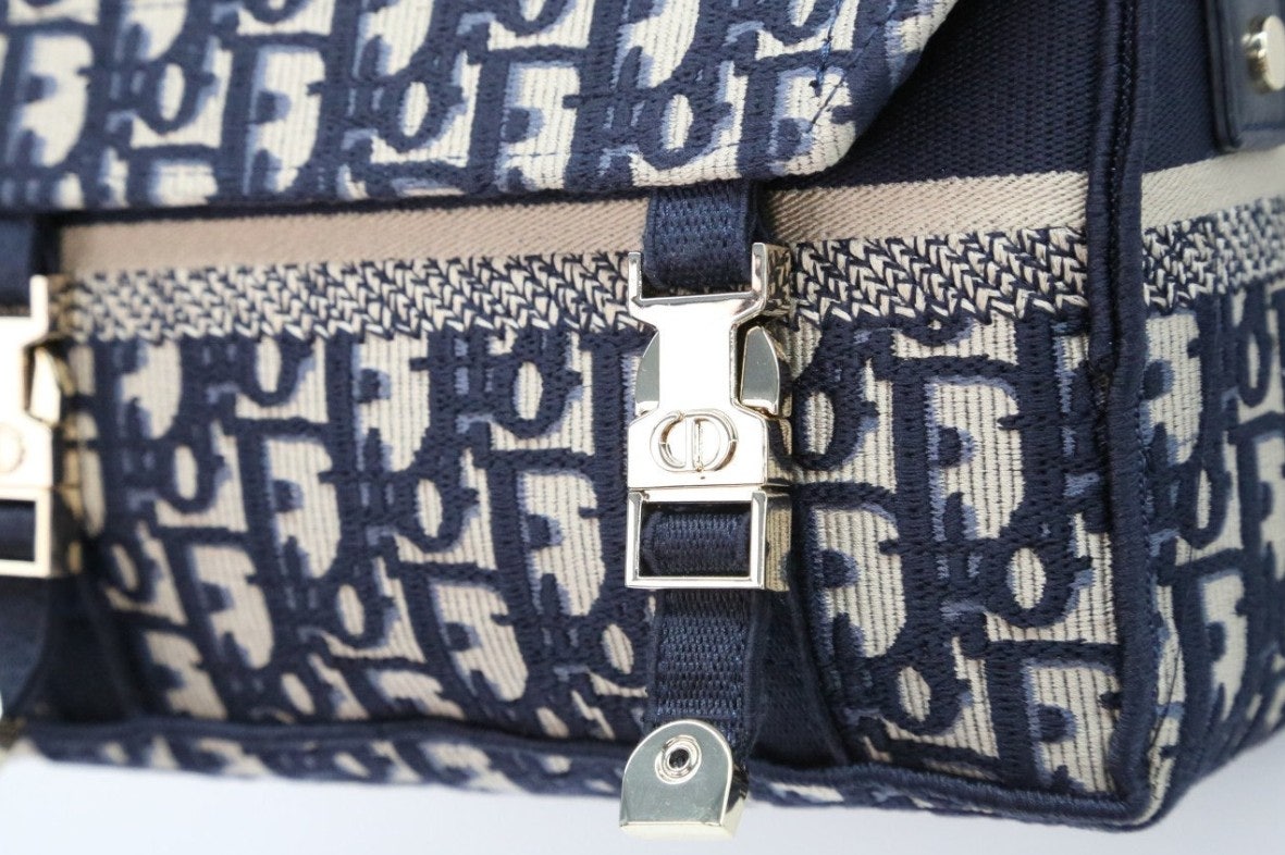 h_8f5Ud018svc2p1yl2hjl6jq_eg520k.png h_8f5Ud018svc2p1yl2hjl6jq_eg520k.png