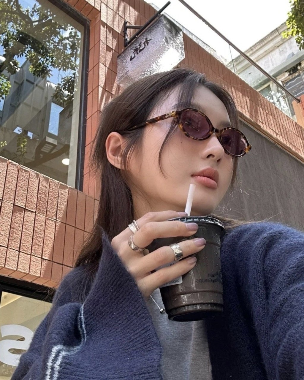 g_b70Ud018svc19zin858oyrif_413zjm.jpg