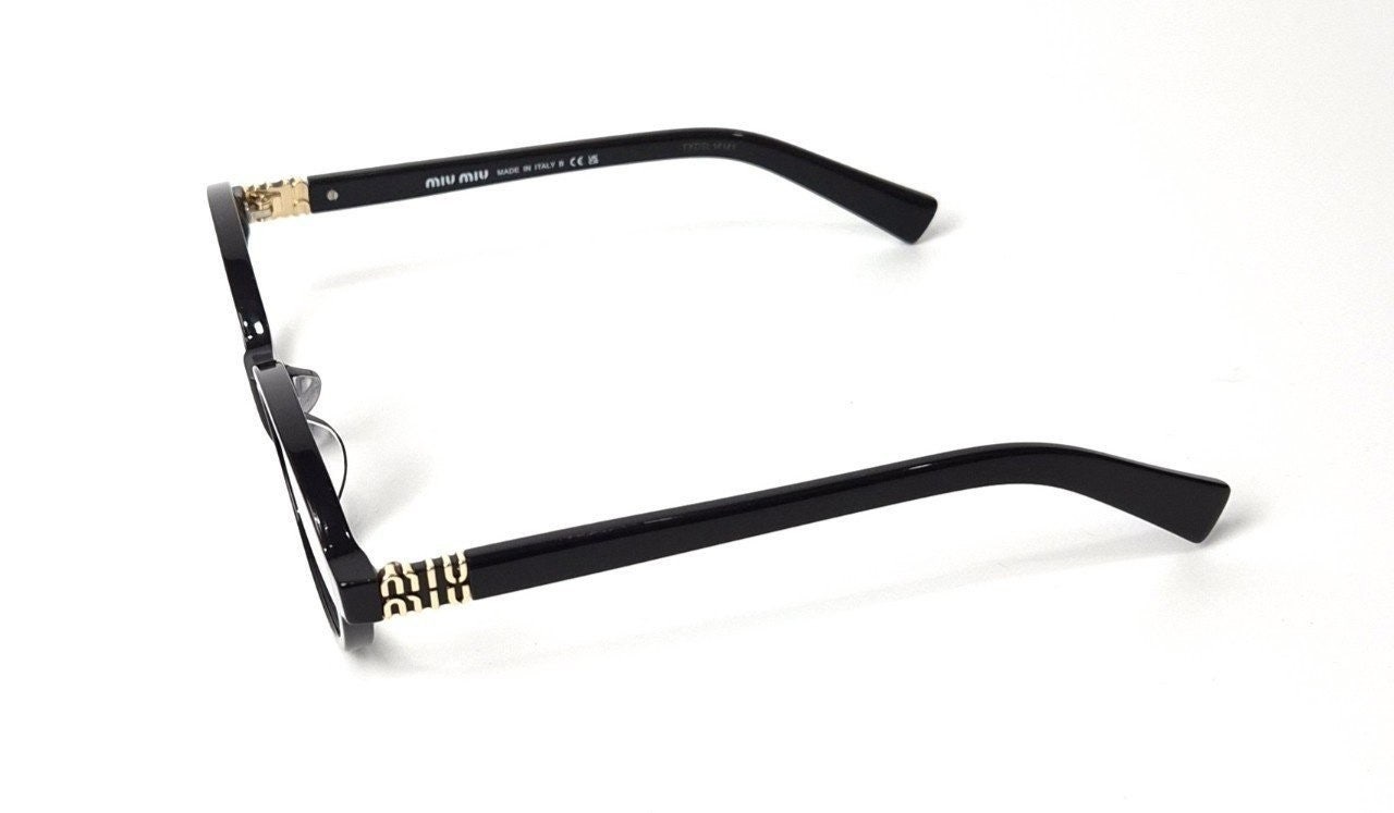 e_h6iUd018svc12auwxizt0bac_413zjm.jpg