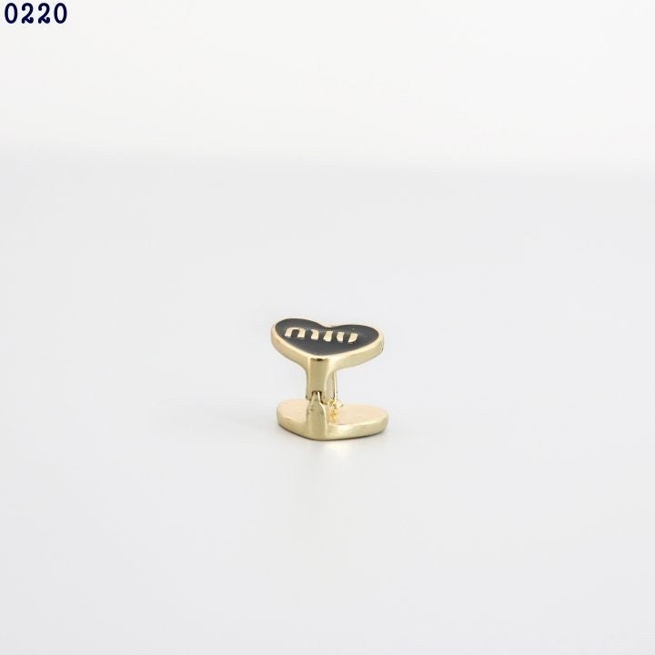 3_4acUd018svc1i044mpqq335k_413zjm.jpg