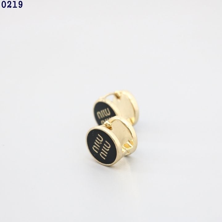 4_aadUd018svc1u7iw9svqajm4_413zjm.jpg