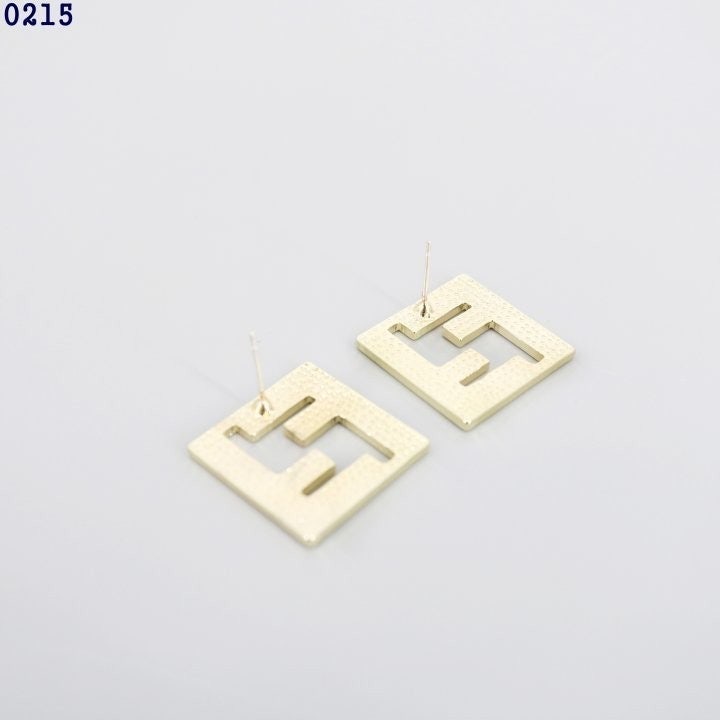8_7agUd018svcxziz8q34cwsq_413zjm.jpg
