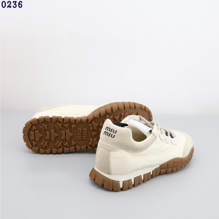 0_1b6Ud018svc11rkx66g241fy_413zjm.jpg