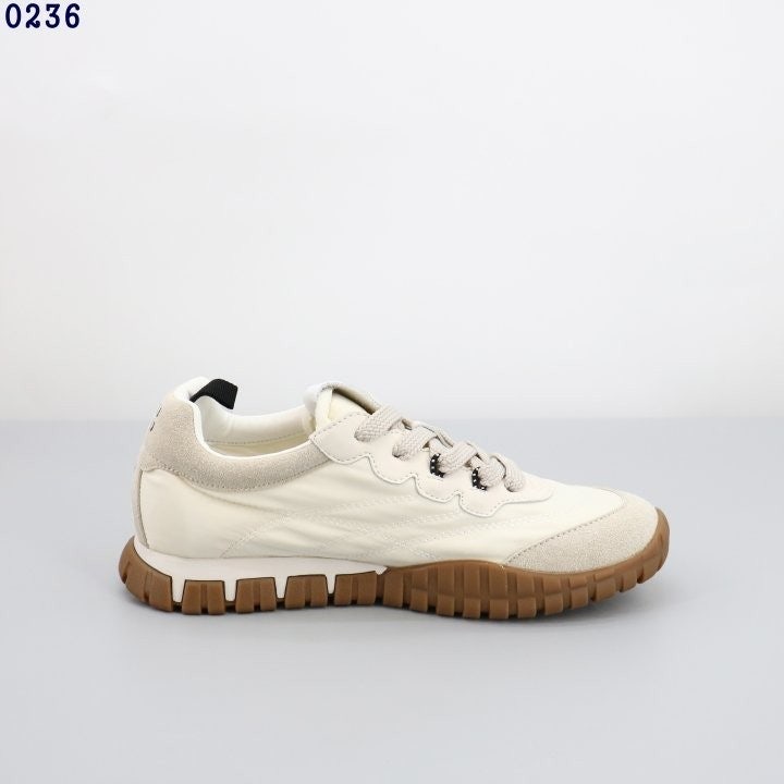 j_jb5Ud018svcgfhe6lhb1iou_413zjm.jpg