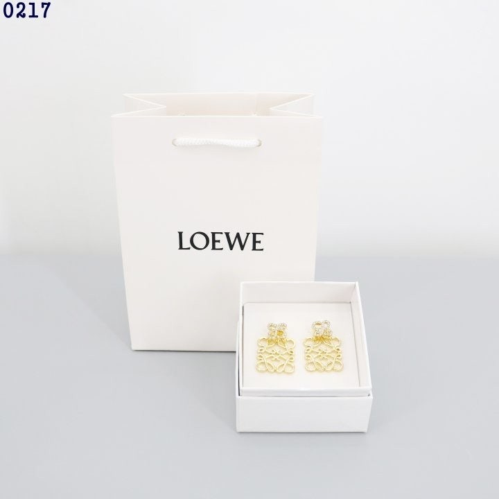 5_aaeUd018svc12y9a3150knkg_413zjm.jpg