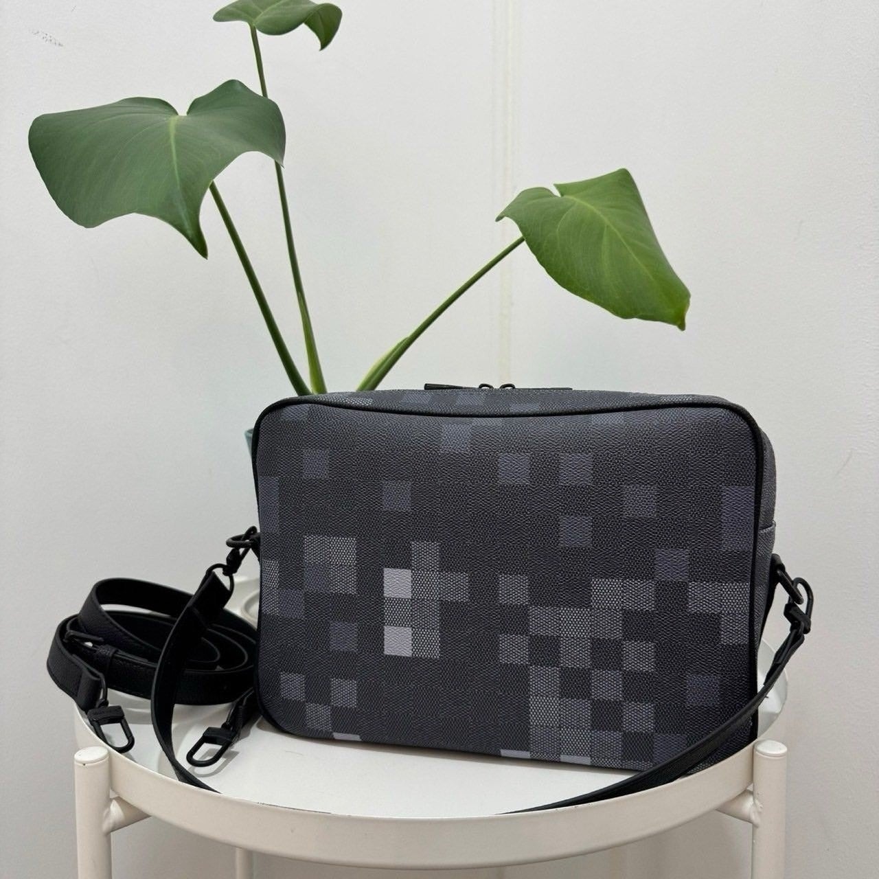 d_ehcUd018svc1k266zbh5hzff_413zjm.jpg