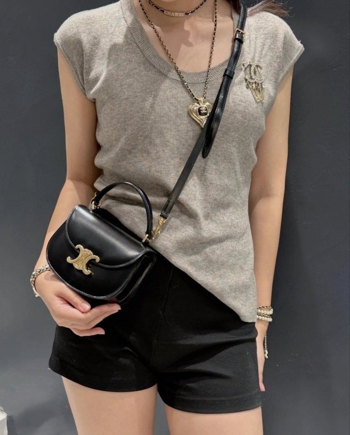 1_7a6Ud018svc1biz1vuf7xuvy_413zjm.jpg