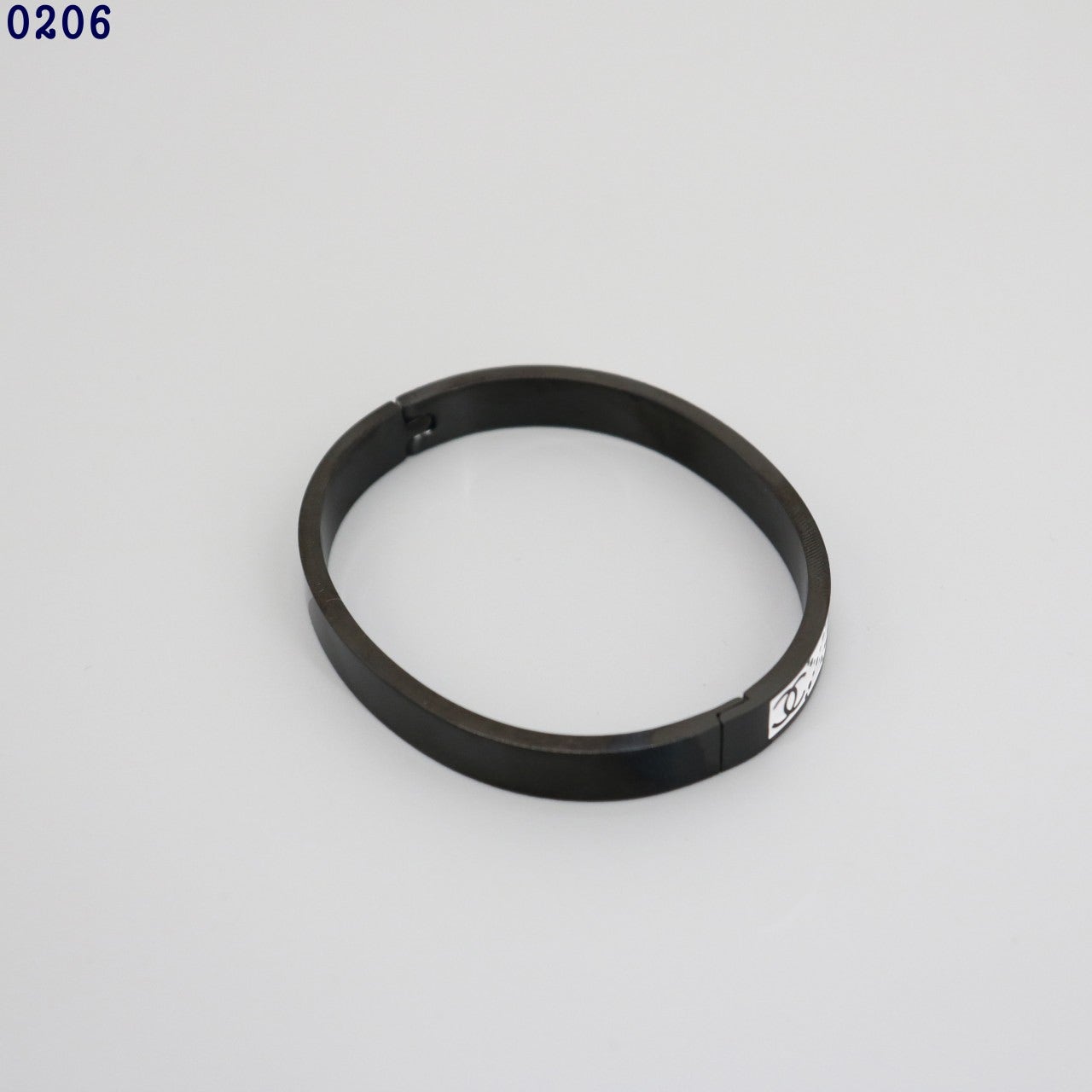 3_bdhUd018svc2hvbqhuh7eqp_t1nbj7.jpg