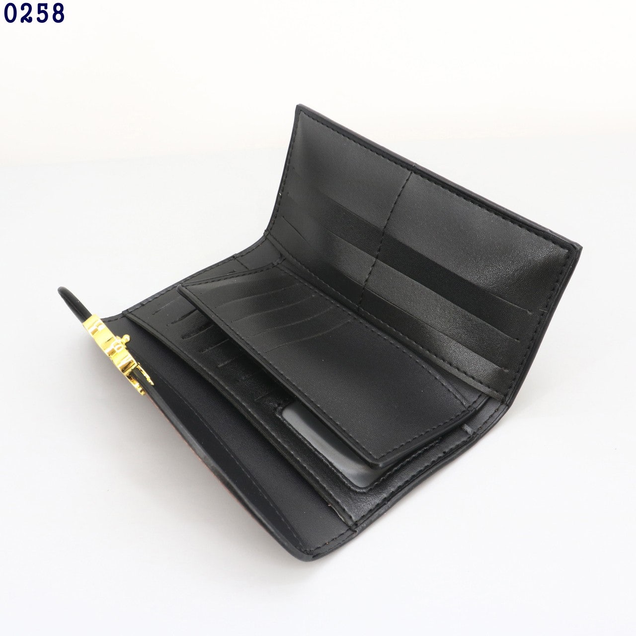 4_ec8Ud018svc9s5mkwtyjcxj_t0fqei.jpg