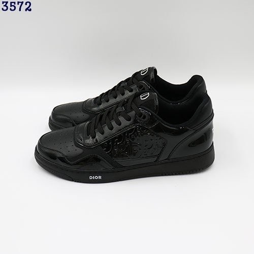 8_977Ud018svc1gptj74mt2je_t22n2v.jpg