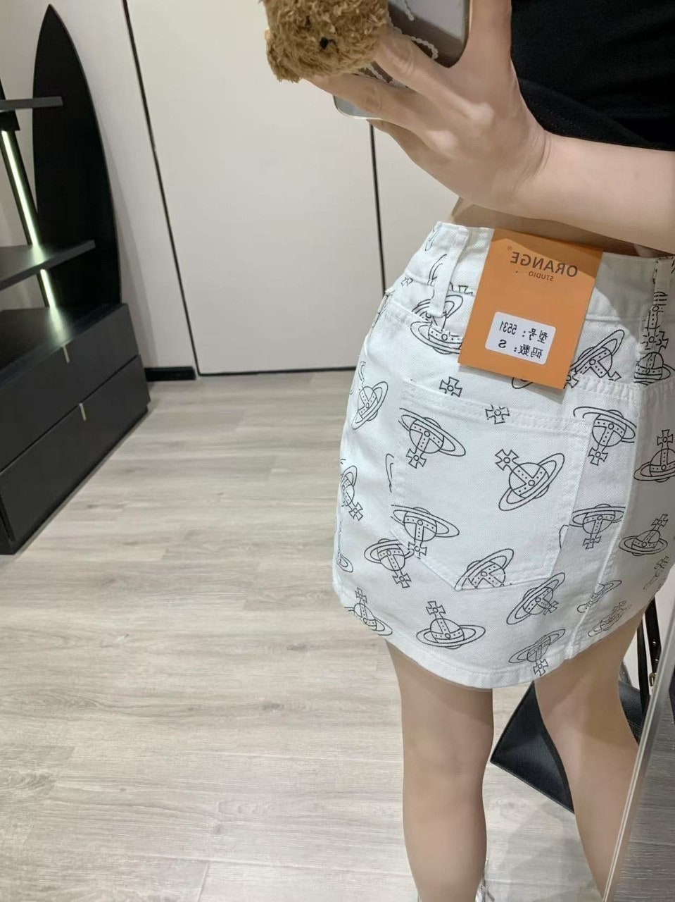 8_5g3Ud018svc1nfduyb8cyx0f_4144s3.jpg
