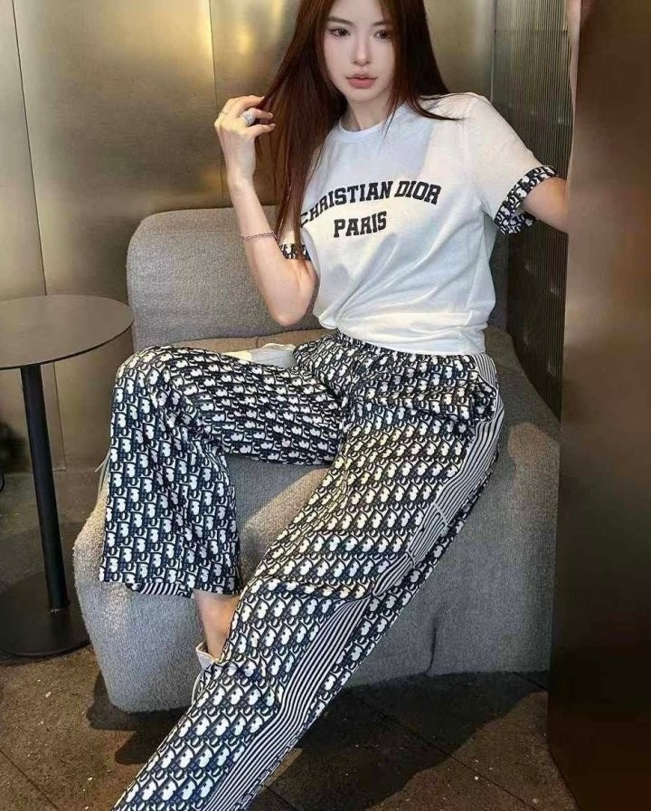 6_i1gUd018svcd5tbunyogqg8_4144s3.jpg