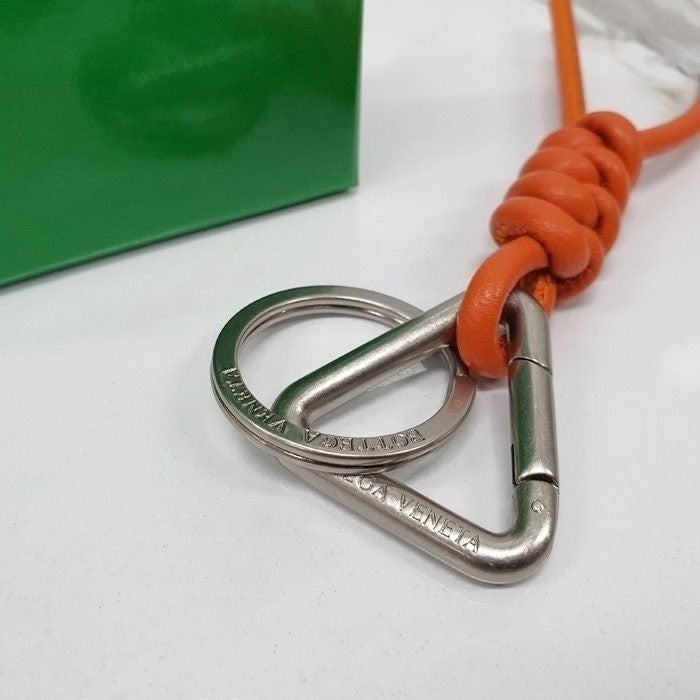 c_60iUd018svc1qx1b9lg6igos_413zjm.jpg