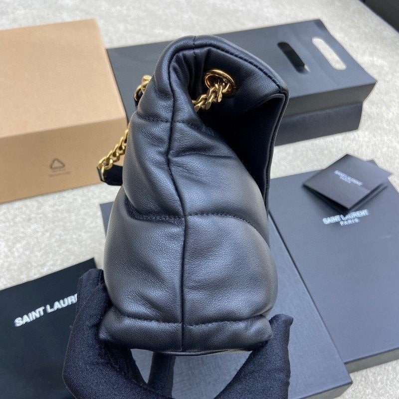 0_f51Ud018svc1u8x2c5s6m1qc_413zjm.jpg