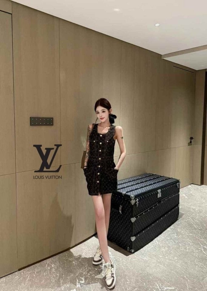0_d23Ud018svc1su5ksy89adfp_4144s3.jpg