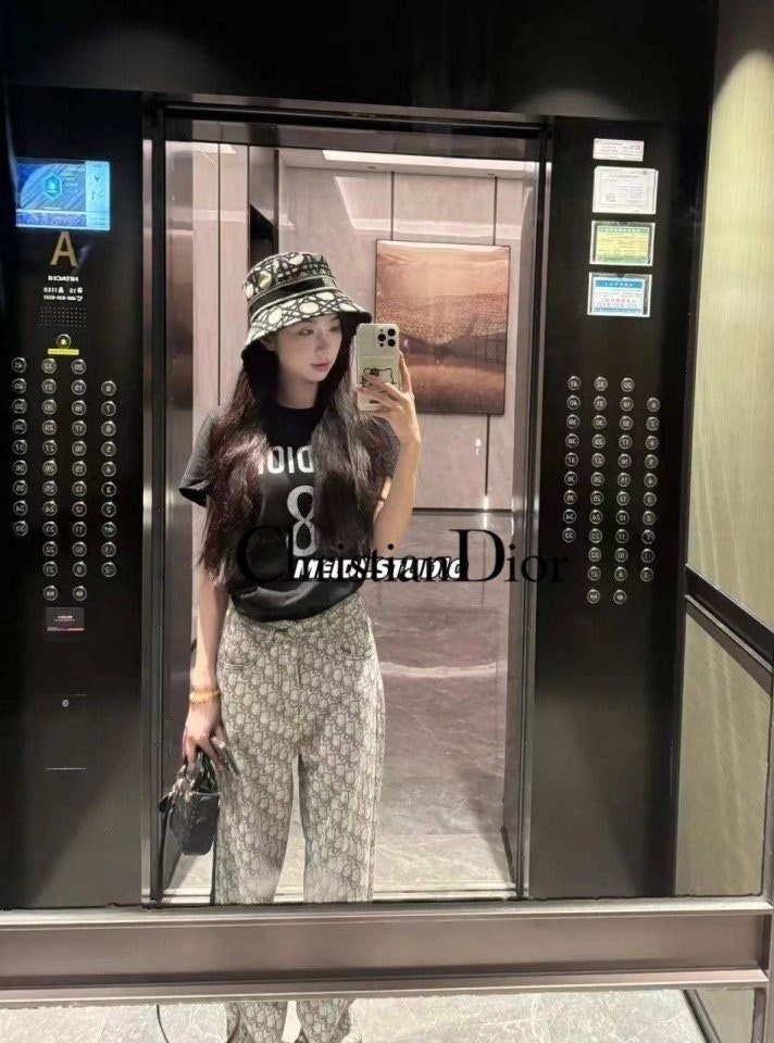 b_61fUd018svc1wlqjdatgf4br_4144s3.jpg