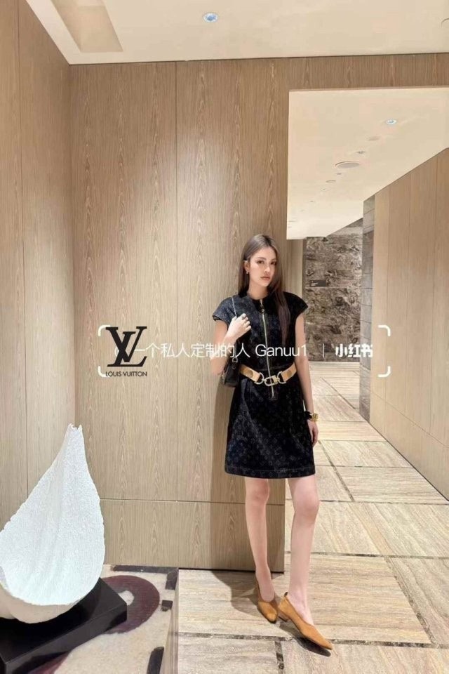 4_120Ud018svcr9argn5vxy2z_4144s3.jpg
