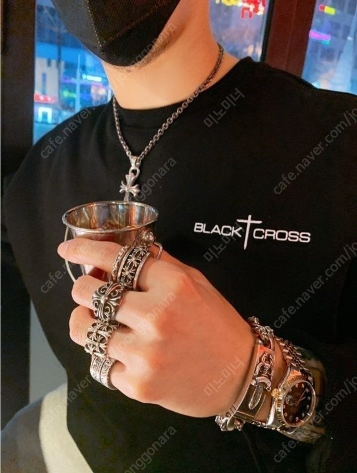 e_g63Ud018svctqm0ll44nyv8_413zjm.jpg