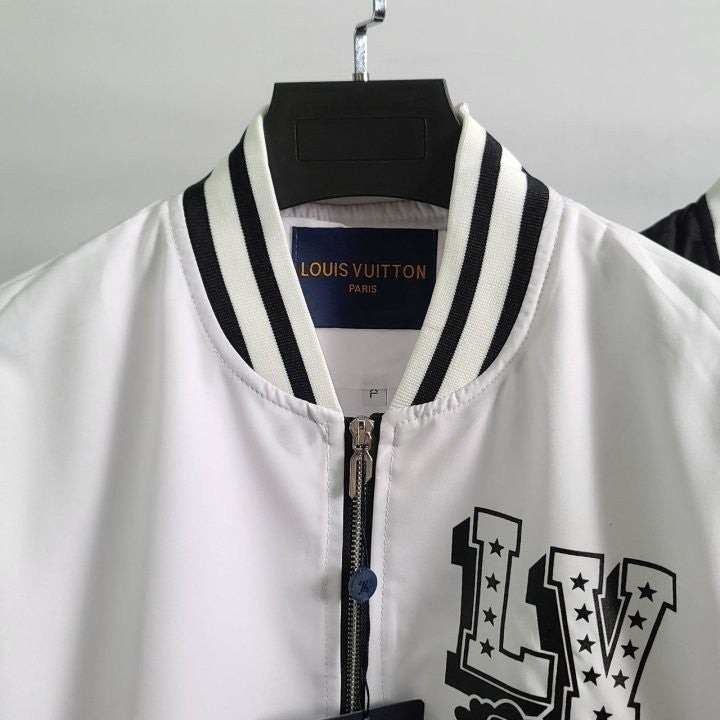 j_10eUd018svc1ch0j2hnsqun_4144s3.jpg