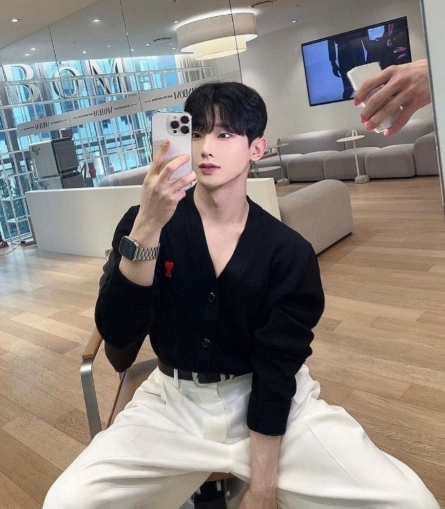 2_ag1Ud018svcwe8voeyosucd_s6fei9.jpg 2_ag1Ud018svcwe8voeyosucd_s6fei9.jpg