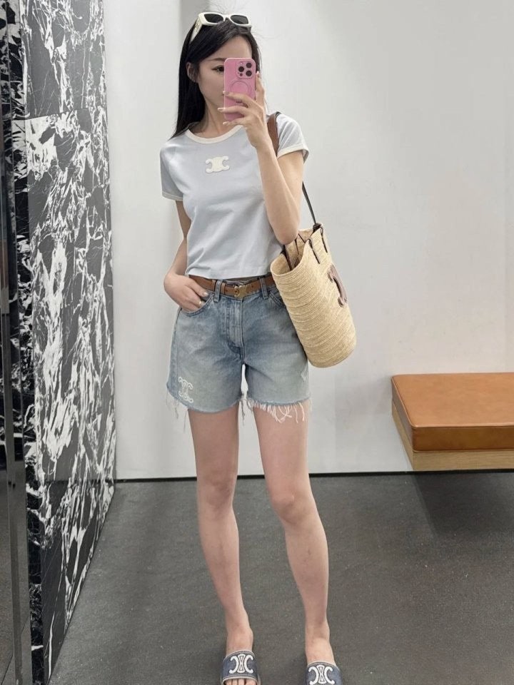 1_e71Ud018svc2mozzpfpyn7c_4144s3.jpg