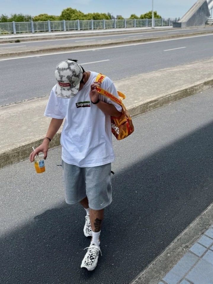 b_f5bUd018svc1u1yirfmho83q_4144s3.jpg