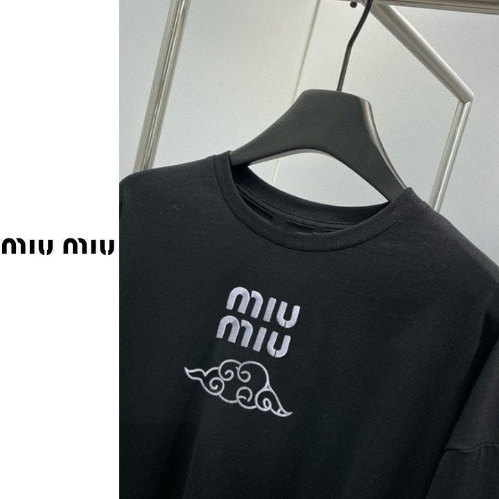 a_f8dUd018svc1dyyjmuse091l_4144s3.jpg