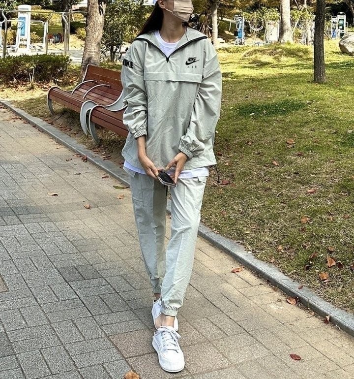 1_je6Ud018svc8er8x72vgkb2_4144s3.jpg