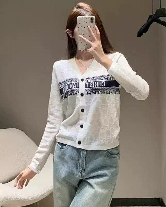 c_b34Ud018svcyuv8cjw65y5f_4144s3.jpg