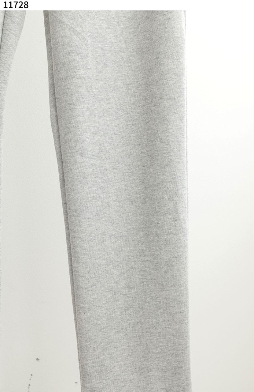 3_af1Ud018svcojdqy3y6247a_evzsoc.jpg