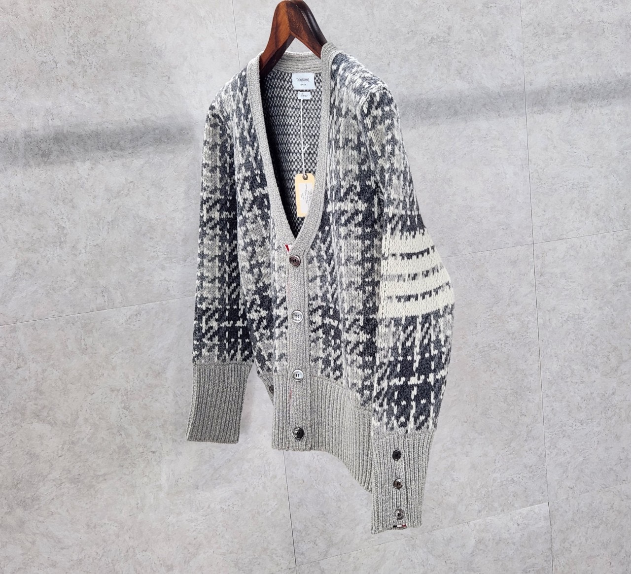 a_56gUd018svc1fymse99582sq_t1l8fd.jpg a_56gUd018svc1fymse99582sq_t1l8fd.jpg