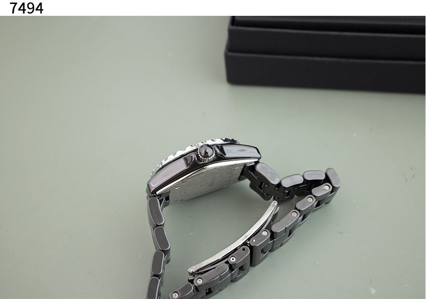 h_a4aUd018svc131kld3cds3cz_evzsoc.jpg