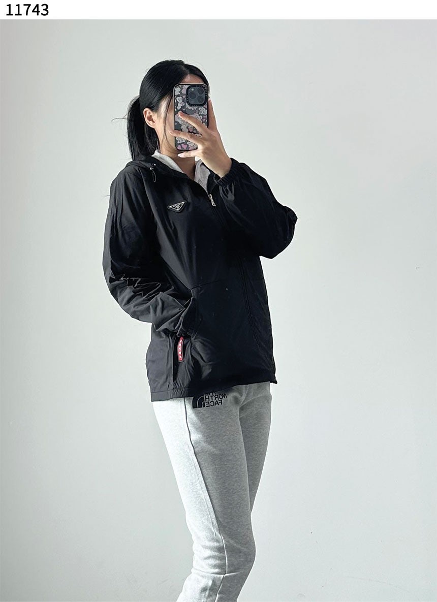 b_j5aUd018svc1sbqjsklhejaw_evzsoc.jpg
