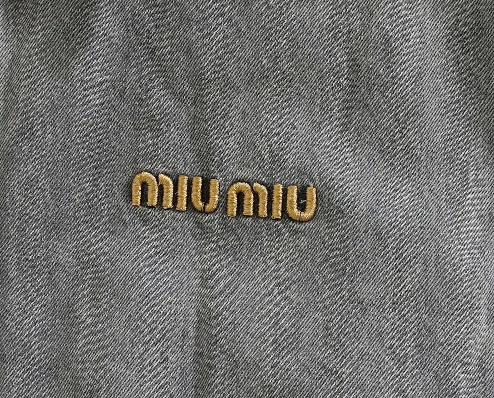 f_i5eUd018svcw8lj757lcmkf_2vnt6j.jpg?type=e1920_std