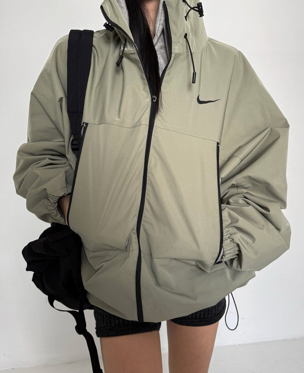 h_8d5Ud018svc18flyw279bv85_11yq2u.jpg