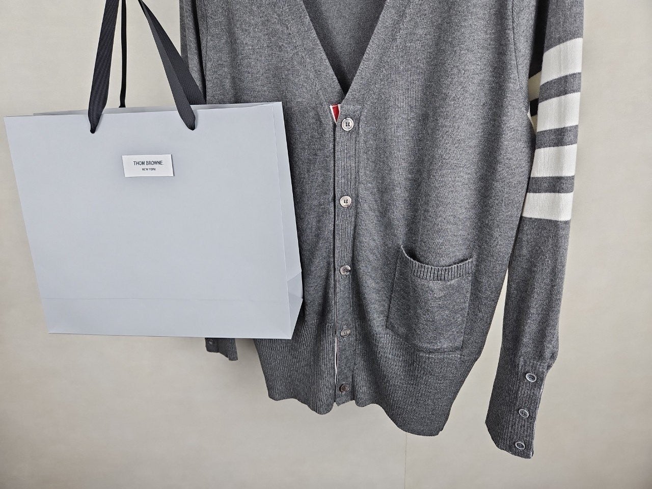 h_9h4Ud018svc1w5eiux15b6d4_snwgnf.jpg h_9h4Ud018svc1w5eiux15b6d4_snwgnf.jpg