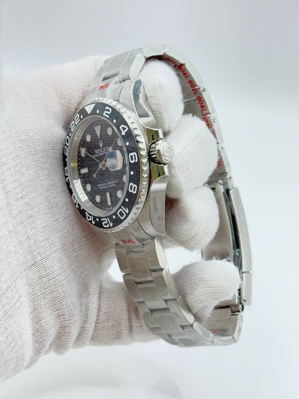 a_1d8Ud018svcg9i4yr0smds5_14dirp.jpg
